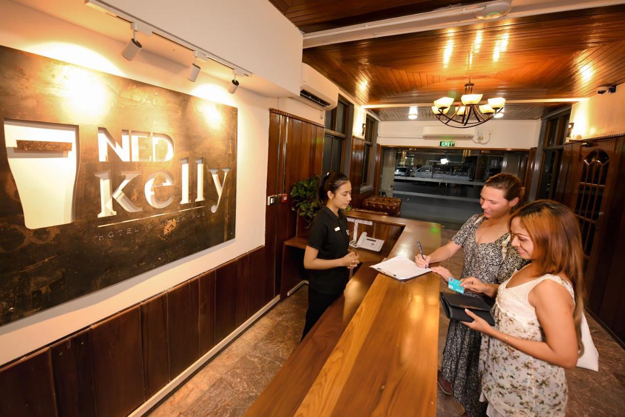Ned Kelly Hotel & Irish Pub มัณฑะเลย์ ภายนอก รูปภาพ